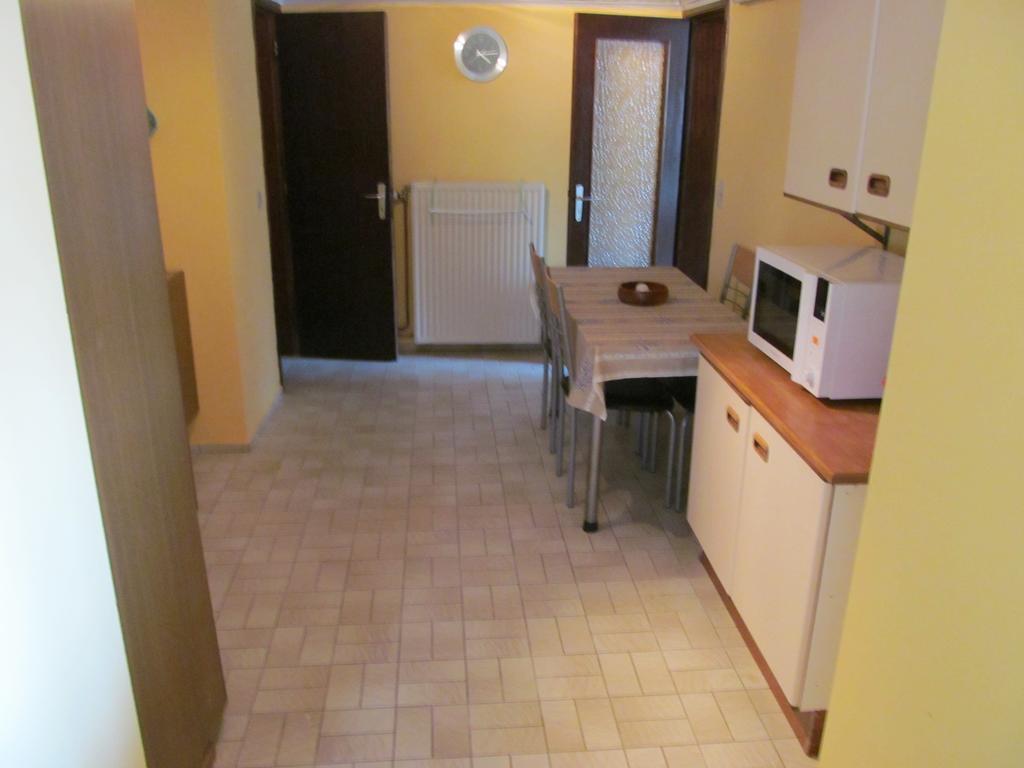 Les Chevrefeuilles Villa Walcourt Rom bilde